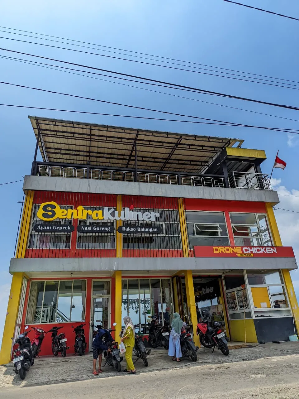 Gedung outlet Drone Chicken Express